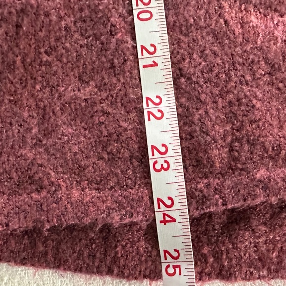 American Eagle Outfitters Women's Burgundy Mix Bell Sleeve Sweater Size M EUC - Picture 9 of 10